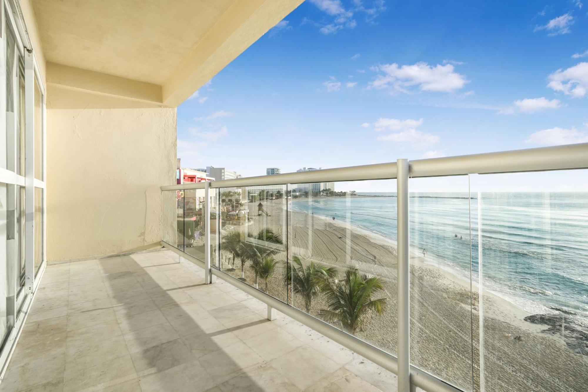 Luxury Caribbean Condos By Salvia Cancun Beachfront Εξωτερικό φωτογραφία